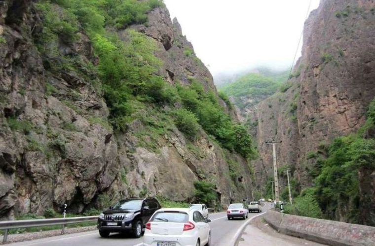 ترافیک سنگین در محورهای منتهی به تهران؛ بارش باران در ۱۲ استان – پایگاه خبری تبریز یازار | اخبار ایران و جهان ترافیک سنگین در محورهای منتهی به تهران؛ بارش باران در ۱۲ استان – پایگاه خبری تبریز یازار | اخبار ایران و جهان