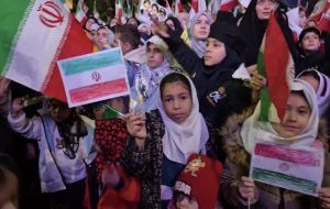 حضور دانش‌آموزان قوچانی با کوله پشتی در خونخواهی شهدای میناب – پایگاه خبری تبریز یازار | اخبار ایران و جهان