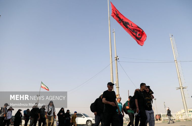 وضعیت تردد در مرز مهران به روایت خبرنگار تبریز یازار – پایگاه خبری تبریز یازار | اخبار ایران و جهان وضعیت تردد در مرز مهران به روایت خبرنگار تبریز یازار – پایگاه خبری تبریز یازار | اخبار ایران و جهان