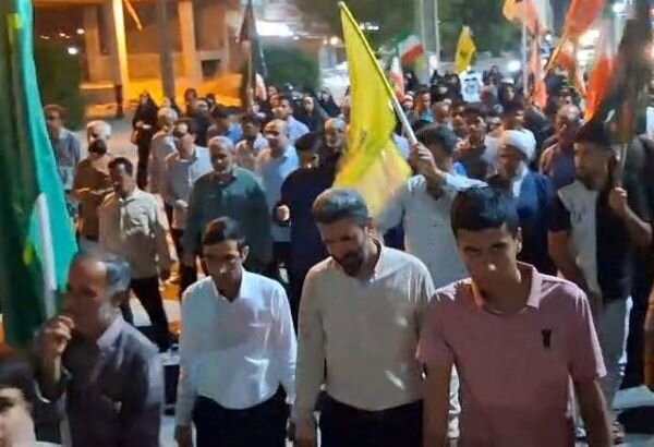 راهپیمایی شبانه مردم انقلابی آبدان راهپیمایی شبانه مردم انقلابی آبدان