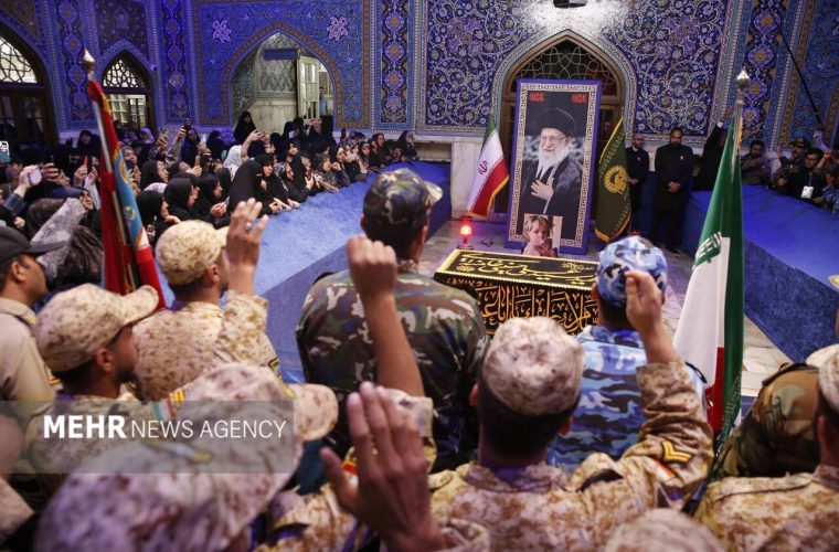 زیارتی به نیت سلام و بیعت در جوار امام رضا(ع) – پایگاه خبری تبریز یازار | اخبار ایران و جهان زیارتی به نیت سلام و بیعت در جوار امام رضا(ع) – پایگاه خبری تبریز یازار | اخبار ایران و جهان